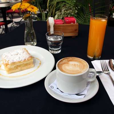 Coffee with milk C cake
